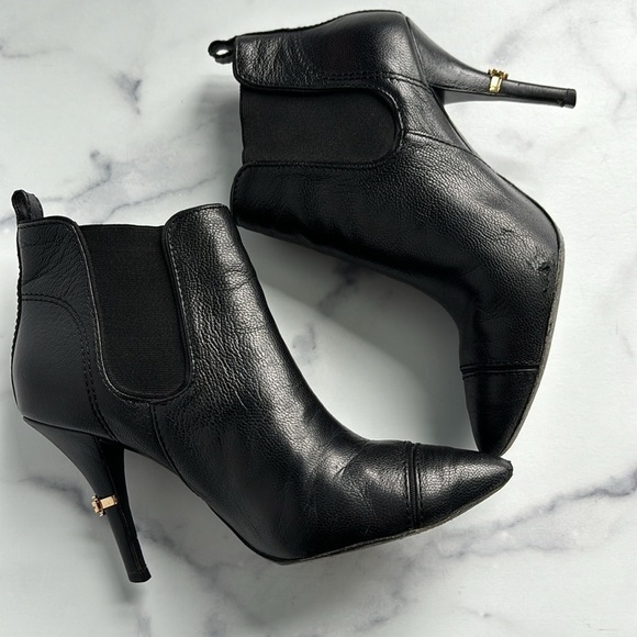 Tory Burch Bernice Black Leather Pointed Toe Ankle Boots Size 7.5M - Picture 4 of 13